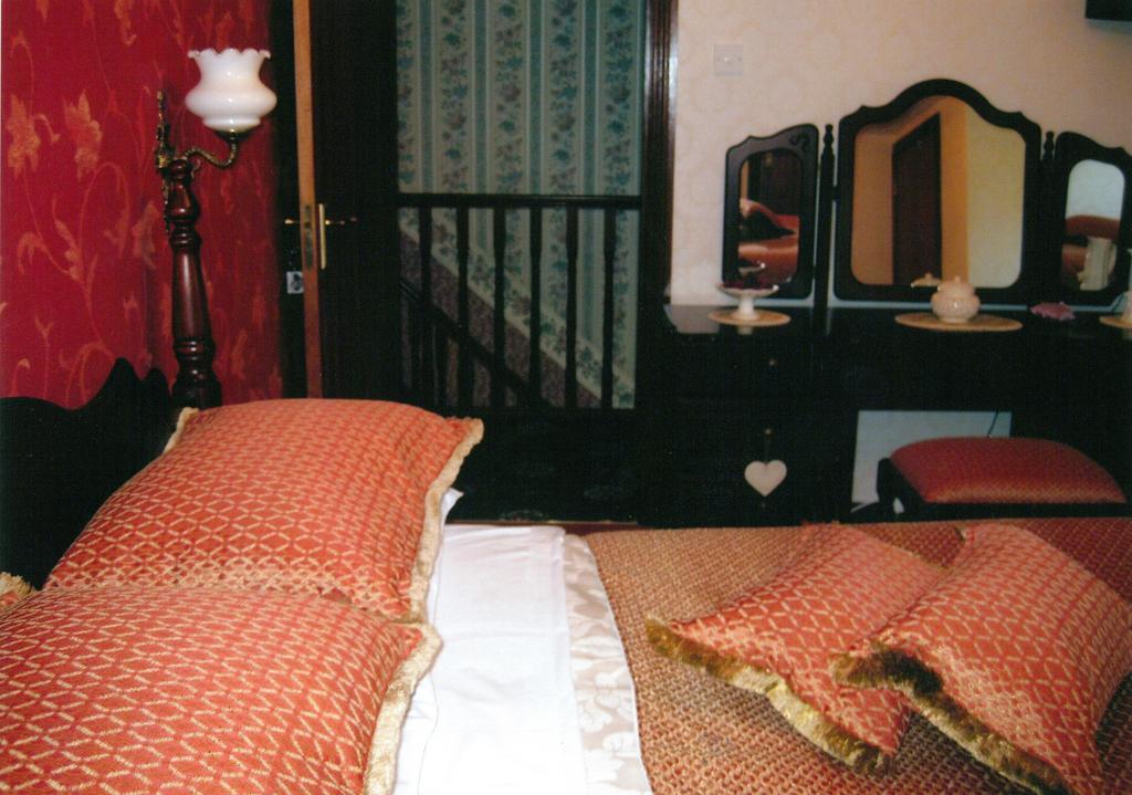 Sleepy Hollow B&B Балліміна Номер фото